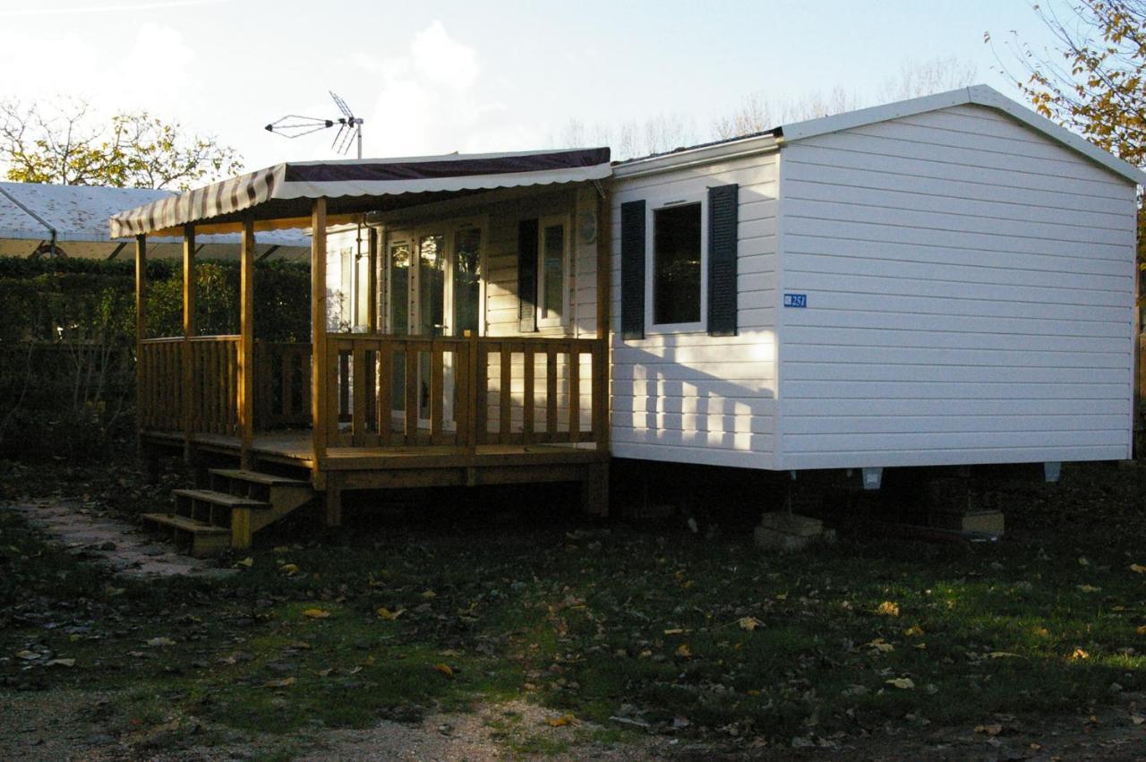 Mhvacances Louent Plusieurs Mobilhomes Dans Camping 4 Etoiles Proche Chateaux Et Zoo Beauval Onzain Exteriér fotografie